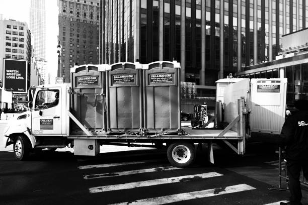 Best Portable restroom trailer rental  in Siloam Springs, AR